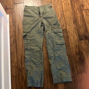 Abercrombie green wide leg cargo pants size 26/ 2 r curve love
